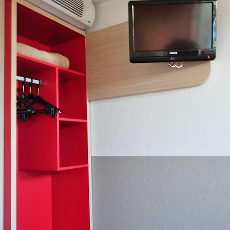 Hotel Premiere Classe Sete - *